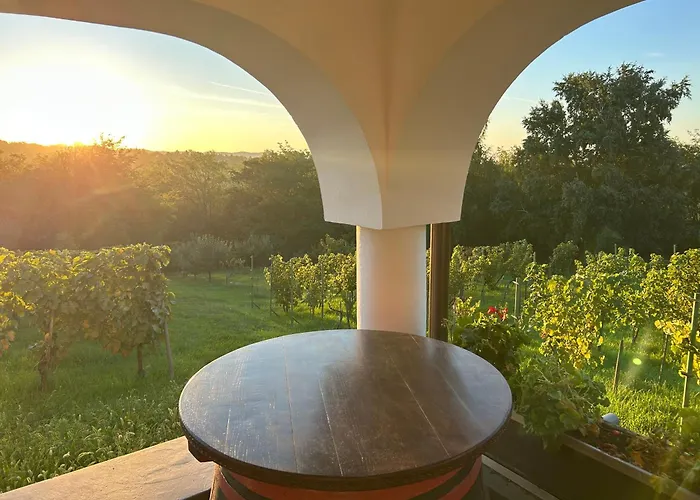 Balaton - Your Hide Away בית נופש *