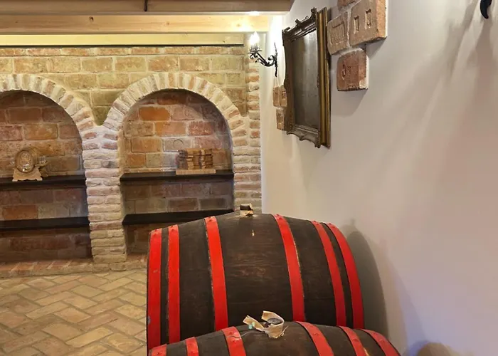 בית נופש Balaton - Your Hide Away *